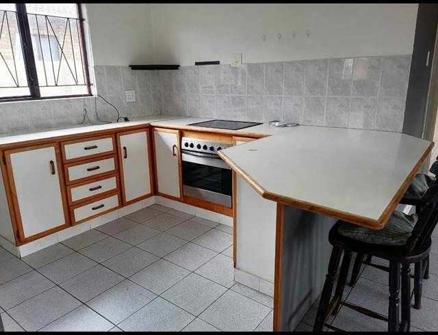 2 BEDROOM TOWNHOUSE FOR SALE IN BIRDSWOOD